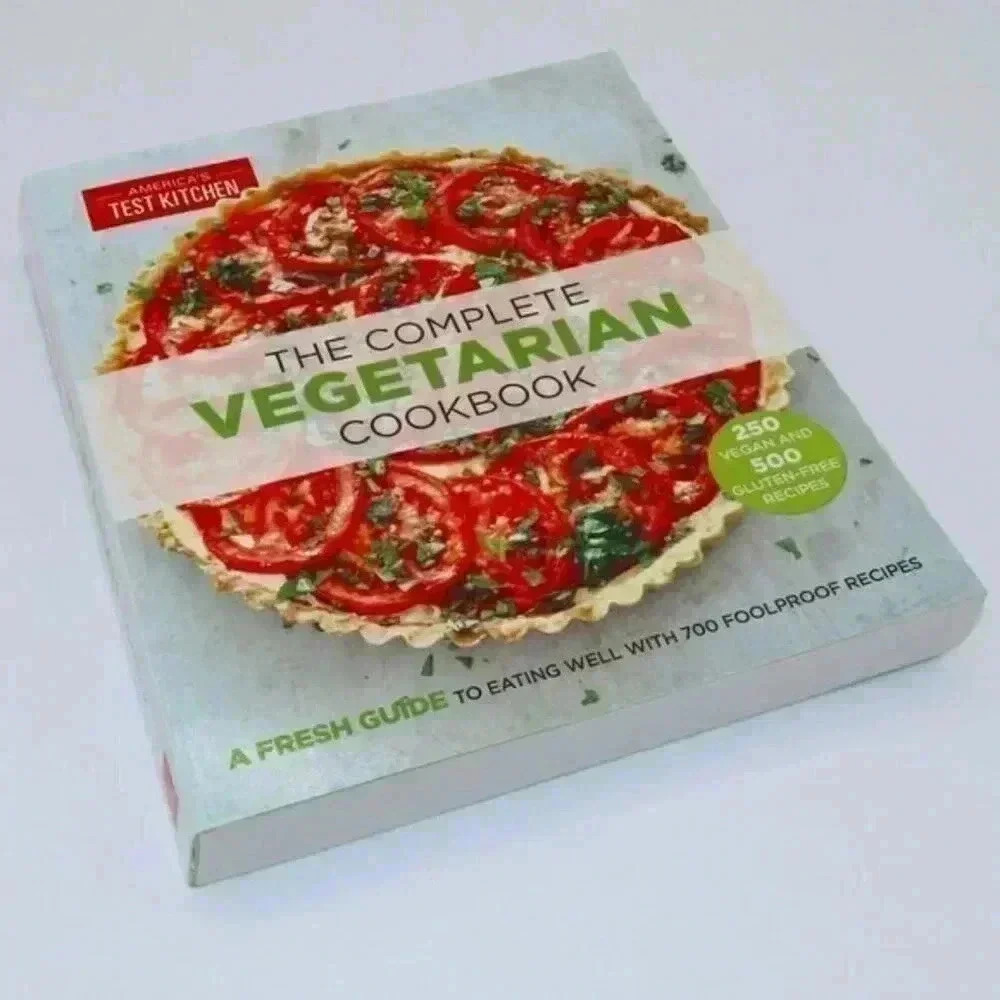 The Complete Vegetarian Cookbook:A Fresh Guide to Eating Well With 700 Foolproof
